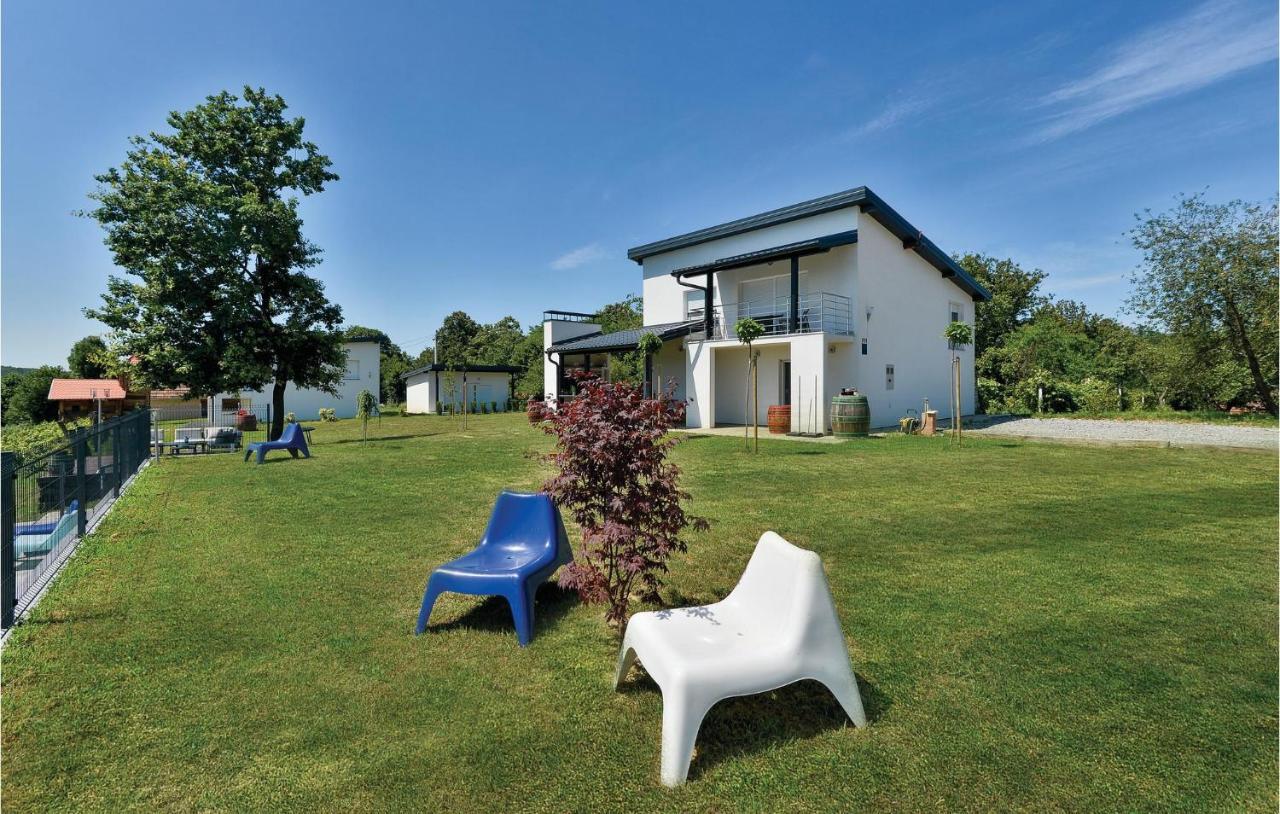 8 Bedroom Lovely Home In Durdevac Ðurđevac Esterno foto
