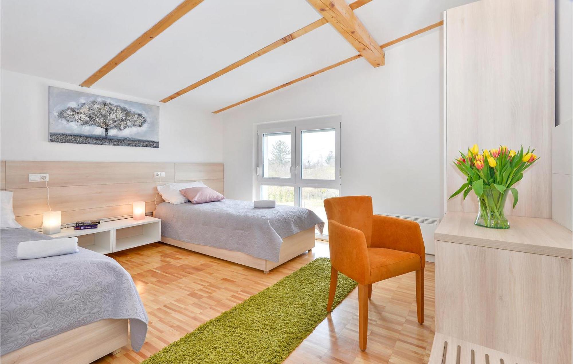 8 Bedroom Lovely Home In Durdevac Ðurđevac Esterno foto